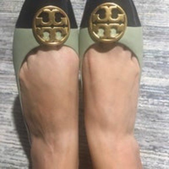Tory Burch Chelsea Flats - Sage - 7.5 - Picture 2 of 6